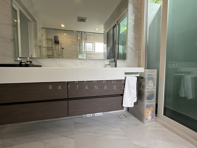 Mantana Onnut-Wongwaen 5, Bangkok, Kanchanaphisek Road, Dok Mai, Prawet, Bangkok, 4 Bedrooms, 300 sqm, Single Detached House For Rent, by Paphada Rattanaburi, 500299520 - DDproperty.com