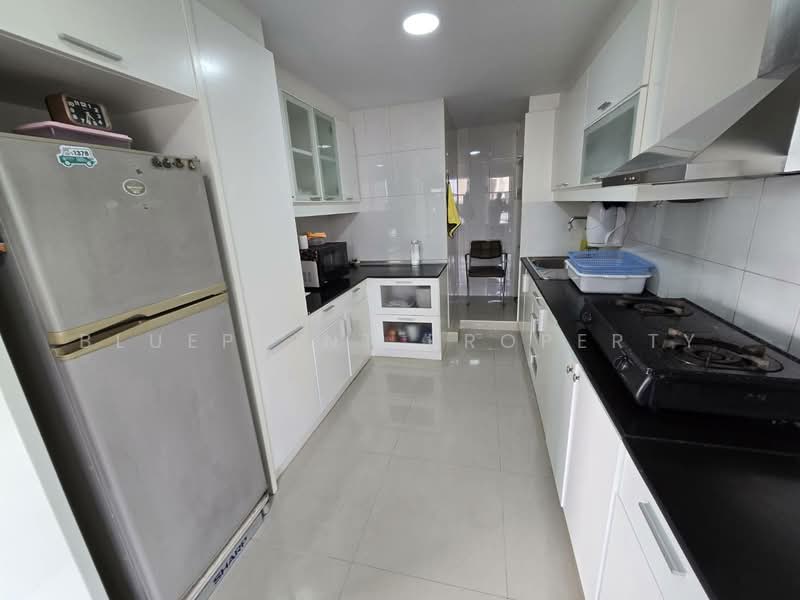 Wattana Heights, Bangkok, Sukhumvit Road, Khlongtoei Nua, Watthana, Bangkok, 3 Bedrooms, 330 sqm, Condo For Sale, by Blueprint Property, 500299556 - DDproperty.com
