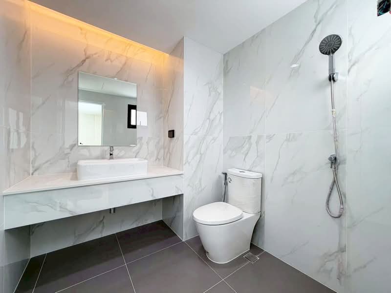 ทาวน์โฮม 4.5 ชั้น ถนนสุขุมวิท 101, Bangkok, สุขุมวิท, Phra Kanong Nua, Watthana, Bangkok, 4 Bedrooms, 350 sqm, Townhouse For Sale, by ปุณณภา นารานนทชัย, 500299565 - DDproperty.com
