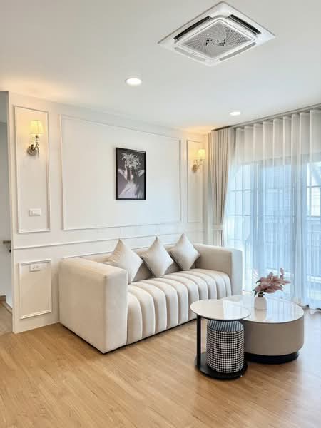 Centro Bangna, Samut Prakan, 111 Soi 3, Bang Kaeo, Bang Plee, Samut Prakan, 4 Bedrooms, 303 sqm, Single Detached House For Rent, by Wiratee Aramrun, 500299572 - DDproperty.com
