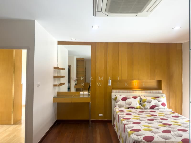 Lumpini Town Place Sukhumvit 62, Bangkok, Sukhumvit Road, Bang Chak, Phra Khanong, Bangkok, 3 Bedrooms, 190 sqm, Townhouse For Rent, by Jiramet Lapsiriwatkul, 500299597 - DDproperty.com