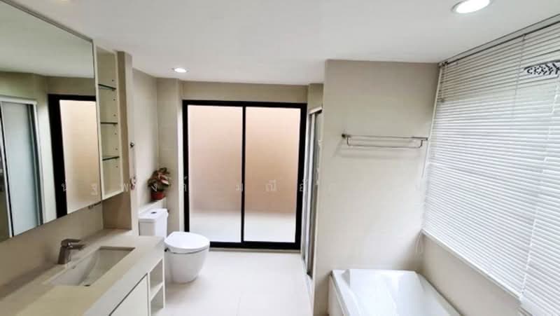 Baan Lumpini Suanluang Rama 9 Phase 2, Bangkok, Chaloem Phrakiat Rama 9 Road, Prawet, Bangkok, 5 Bedrooms, 400 sqm, Single Detached House For Rent, by นัฐพงค์ มณีอัครเนตร, 500299622 - DDproperty.com