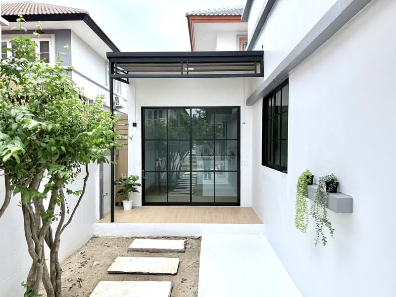 Royal Park Ville Suwinthawong, Bangkok, Suwinthawong Road, Lam Phak Chi, Nong Chok, Bangkok, 4 Bedrooms, 200 sqm, Single Detached House For Sale, by นภัสศรณ์ วงศ์สินไทยกร (นันท์), 500299630 - DDproperty.com