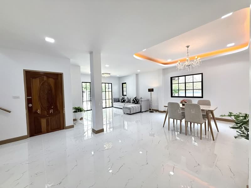 Royal Park Ville Suwinthawong : โรยัล ปาร์ค วิลล์ สุวินทวงศ์, กรุงเทพ, ถนนสุวินทวงศ์, ลำผักชี, หนองจอก, กรุงเทพ, 200 ตร.ม., บ้านเดี่ยว ขาย, โดย นภัสศรณ์ วงศ์สินไทยกร (นันท์), 500299630 - DDproperty.com