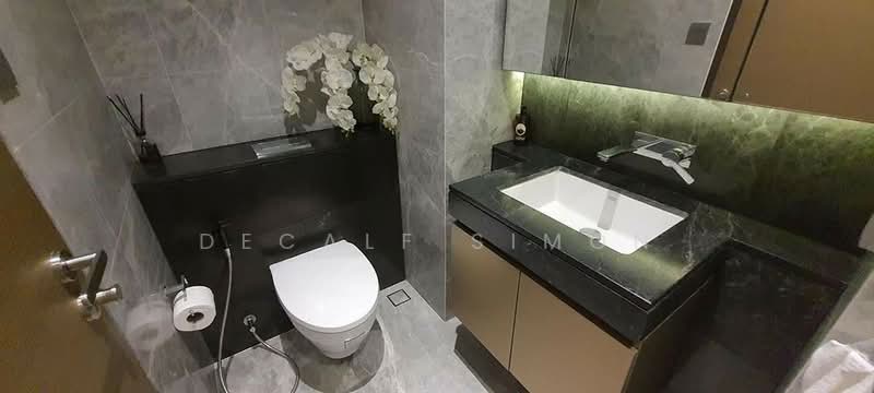 28 Chidlom, Bangkok, 28 Chit Lom Alley, Lumphini, Pathum Wan, Bangkok, 2 Bedrooms, 74 sqm, Condo For Rent, by Decalf Simon, 500299636 - DDproperty.com