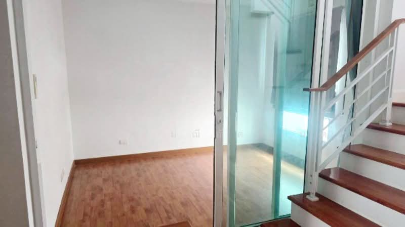 Baan Klang Muang S-Sense Onnuch-Wongwan, Bangkok, Lat Krabang Road, Lat Krabang, Lat Krabang, Bangkok, 3 Bedrooms, 170 sqm, Townhouse For Rent, by นัฐพงค์ มณีอัครเนตร, 500299664 - DDproperty.com