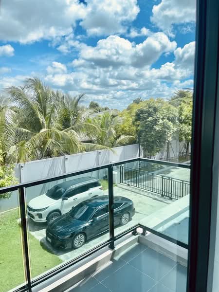 Bangkok Boulevard Rama 5, Nonthaburi, 34-38 Atchariya Prasith Road, Mahasawat, Bang Kruai, Nonthaburi, 3 Bedrooms, 319 sqm, Single Detached House For Sale, by Wisdom Real Estate, 500299690 - DDproperty.com