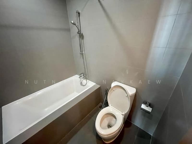 Noble ReD, Bangkok, 8 Paholyothin Road, Samsen Nai, Phaya Thai, Bangkok, 1 Bedroom, 54 sqm, Condo For Rent, by Nutnaree Nakkaew, 500299778 - DDproperty.com
