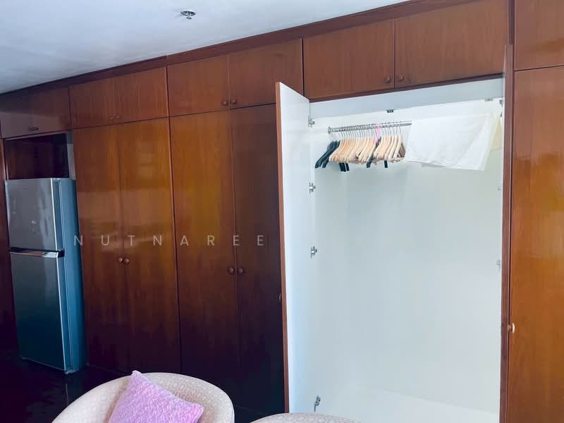 Silom Suite, Bangkok, Soi Sathorn 12, Sathorn Road, Silom, Bang Rak, Bangkok, 1 Bedroom, 55 sqm, Condo For Rent, by Nutnaree Nakkaew, 500299853 - DDproperty.com