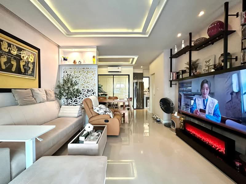 Baan Klang Muang Rama 9-Ramkhmahaeng, Bangkok, Soi Ramkhamhaeng 39, Phlapphla, Wang Thonglang, Bangkok, 3 Bedrooms, 160 sqm, Townhouse For Sale, by Adool Manusdee, 500299870 - DDproperty.com