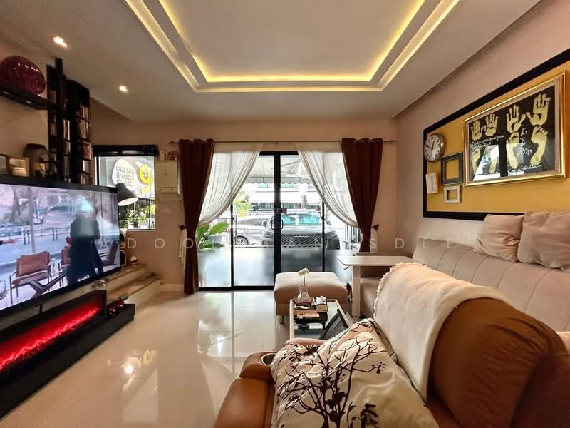 Baan Klang Muang Rama 9-Ramkhmahaeng : บ้านกลางเมือง พระราม 9-รามคำแหง, กรุงเทพ, ซอย รามคำแหง 39, พลับพลา, วังทองหลาง, กรุงเทพ, 160 ตร.ม., ทาวน์เฮ้าส์ ขาย, โดย Adool Manusdee, 500299870 - DDproperty.com