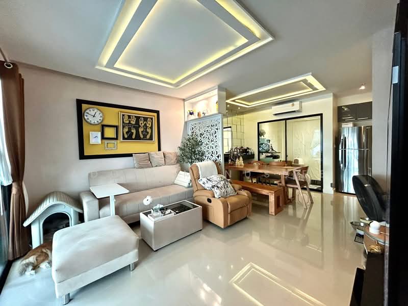 Baan Klang Muang Rama 9-Ramkhmahaeng, Bangkok, Soi Ramkhamhaeng 39, Phlapphla, Wang Thonglang, Bangkok, 3 Bedrooms, 160 sqm, Townhouse For Sale, by Adool Manusdee, 500299870 - DDproperty.com