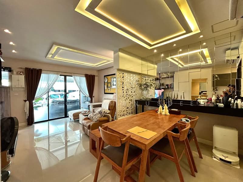Baan Klang Muang Rama 9-Ramkhmahaeng, Bangkok, Soi Ramkhamhaeng 39, Phlapphla, Wang Thonglang, Bangkok, 3 Bedrooms, 160 sqm, Townhouse For Sale, by Adool Manusdee, 500299870 - DDproperty.com