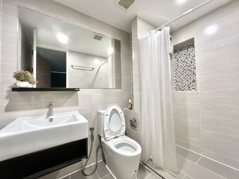 Living Nest Ramkhamhaeng, Bangkok, 845 Ramkhamhaeng Road, Hua Mak, Bang Kapi, Bangkok, 2 Bedrooms, 47 sqm, Condo For Rent, by Bencharong (Yok) Treerat-a-na-wat, 500299884 - DDproperty.com