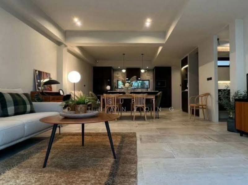 undefined, Bangkok, Khlong Toei, Khlong Toei, Bangkok, 4 Bedrooms, 325 sqm, Townhouse For Sale, by Pasupit Ditbanjong, 500299906 - DDproperty.com