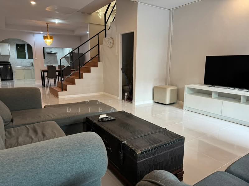 2-BR Townhouse, Bangkok, Bang Chak, Phra Khanong, Bangkok, 2 Bedrooms, 100 sqm, Townhouse For Rent, by Pasupit Ditbanjong, 500299910 - DDproperty.com