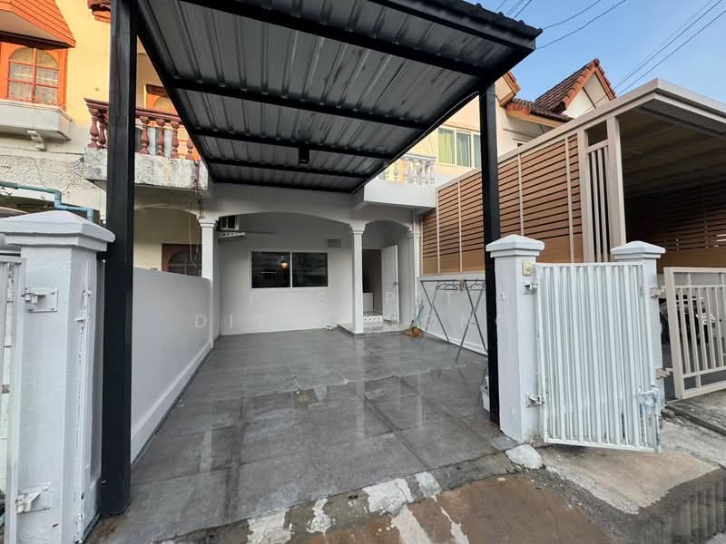 2-BR Townhouse, Bangkok, Bang Chak, Phra Khanong, Bangkok, 2 Bedrooms, 100 sqm, Townhouse For Rent, by Pasupit Ditbanjong, 500299910 - DDproperty.com