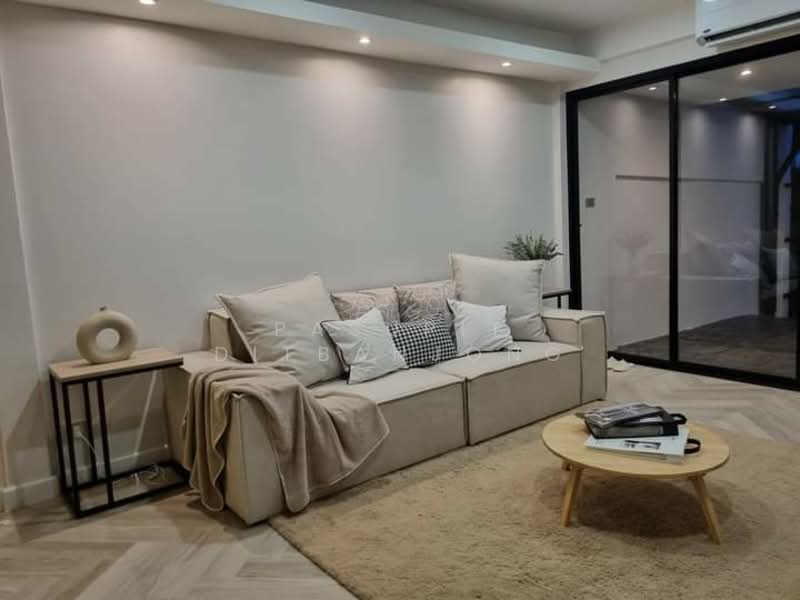 4-BR Townhouse, Bangkok, Khlong Tan Nua, Watthana, Bangkok, 4 Bedrooms, 210 sqm, Townhouse For Rent, by Pasupit Ditbanjong, 500299915 - DDproperty.com