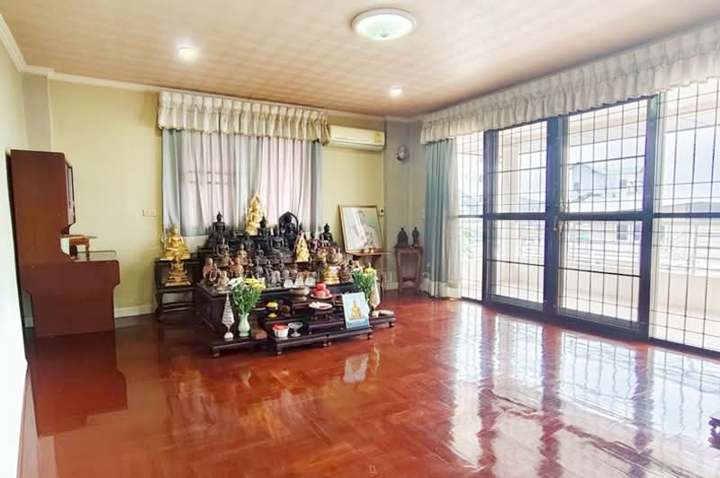 ขายบ้านเดี่ยว 2 ชั้น 98 ตร.ว. ลาดพร้าว 64 - รัชดาภิเษก - สุทธิสาร ใกล้รถไฟฟ้าสายสีเหลือง, Bangkok, Wang Thonglang, Bangkok, 4 Bedrooms, 420 sqm, Single Detached House For Sale, by คุณโบว์, 500299934 - DDproperty.com