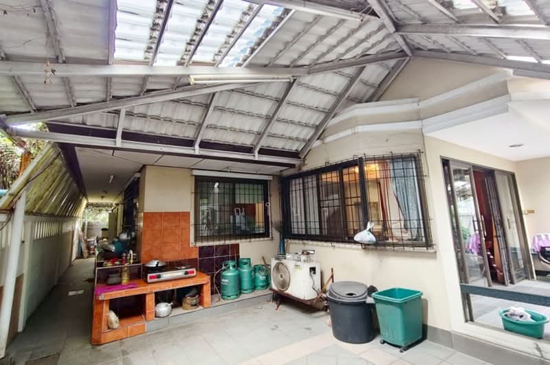 ขายบ้านเดี่ยว 2 ชั้น 98 ตร.ว. ลาดพร้าว 64 - รัชดาภิเษก - สุทธิสาร ใกล้รถไฟฟ้าสายสีเหลือง, Bangkok, Wang Thonglang, Bangkok, 4 Bedrooms, 420 sqm, Single Detached House For Sale, by คุณโบว์, 500299934 - DDproperty.com