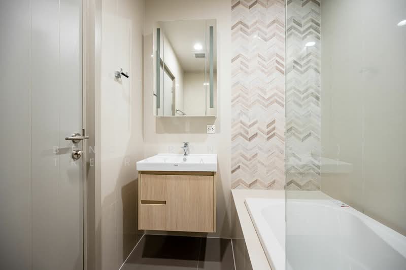 Oka Haus Sukhumvit 36, Bangkok, 3399 Rama 4 Road, Khong Tan, Khlong Toei, Bangkok, 1 Bedroom, 35 sqm, Condo For Rent, by Bencharong (Yok) Treerat-a-na-wat, 500299952 - DDproperty.com