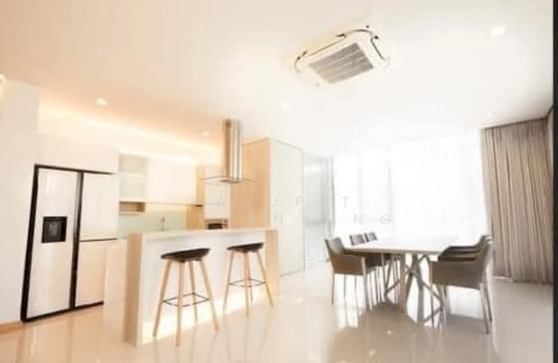 3-BR Townhouse, Bangkok, Bang Kapi, Huai Khwang, Bangkok, 3 Bedrooms, 300 sqm, Townhouse For Rent, by Pasupit Ditbanjong, 500299955 - DDproperty.com