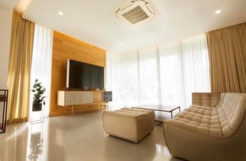 ทาวน์เฮาท์ 3-ห้องนอน, กรุงเทพ, บางกะปิ, ห้วยขวาง, กรุงเทพ, 300 ตร.ม., ทาวน์เฮ้าส์ ให้เช่า, โดย Pasupit Ditbanjong, 500299955 - DDproperty.com