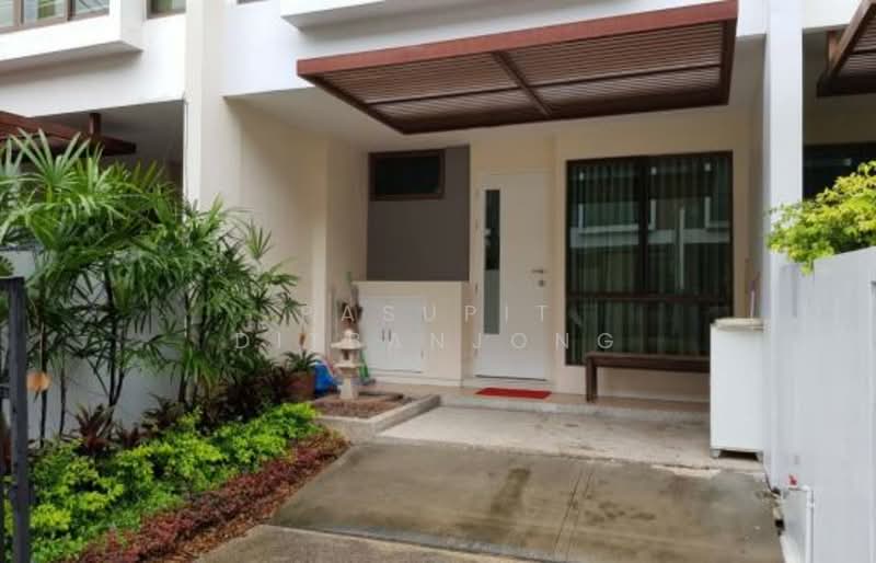 3-BR Townhouse, Bangkok, Bang Chak, Phra Khanong, Bangkok, 3 Bedrooms, 174 sqm, Townhouse For Rent, by Pasupit Ditbanjong, 500299961 - DDproperty.com