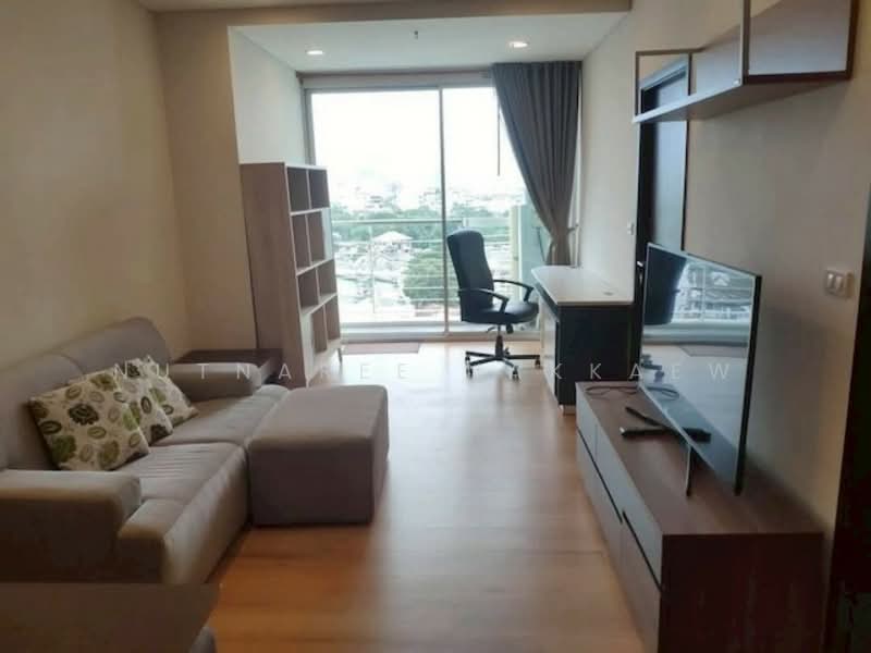 Le Luk Condominium, Bangkok, 1599 291 Sukhumvit Rd, Phra Kanong Nua, Watthana, Bangkok, 1 Bedroom, 50 sqm, Condo For Rent, by Nutnaree Nakkaew, 500299965 - DDproperty.com