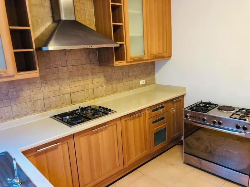 Baan Klang Krung Thonglor : บ้านกลางกรุงทองหล่อ, กรุงเทพ, 55 ซอยสุขุมวิท 55, คลองตันเหนือ, วัฒนา, กรุงเทพ, 350 ตร.ม., ทาวน์เฮ้าส์ ให้เช่า, โดย Pasupit Ditbanjong, 500299967 - DDproperty.com