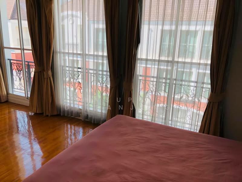 Baan Klang Krung Thonglor : บ้านกลางกรุงทองหล่อ, กรุงเทพ, 55 ซอยสุขุมวิท 55, คลองตันเหนือ, วัฒนา, กรุงเทพ, 350 ตร.ม., ทาวน์เฮ้าส์ ให้เช่า, โดย Pasupit Ditbanjong, 500299967 - DDproperty.com