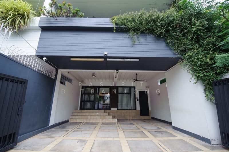 3-BR Townhouse, Bangkok, Samsen Nai, Phaya Thai, Bangkok, 3 Bedrooms, 270 sqm, Townhouse For Rent, by Pasupit Ditbanjong, 500299973 - DDproperty.com