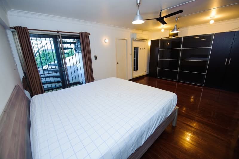 3-BR Townhouse, Bangkok, Samsen Nai, Phaya Thai, Bangkok, 3 Bedrooms, 270 sqm, Townhouse For Rent, by Pasupit Ditbanjong, 500299973 - DDproperty.com