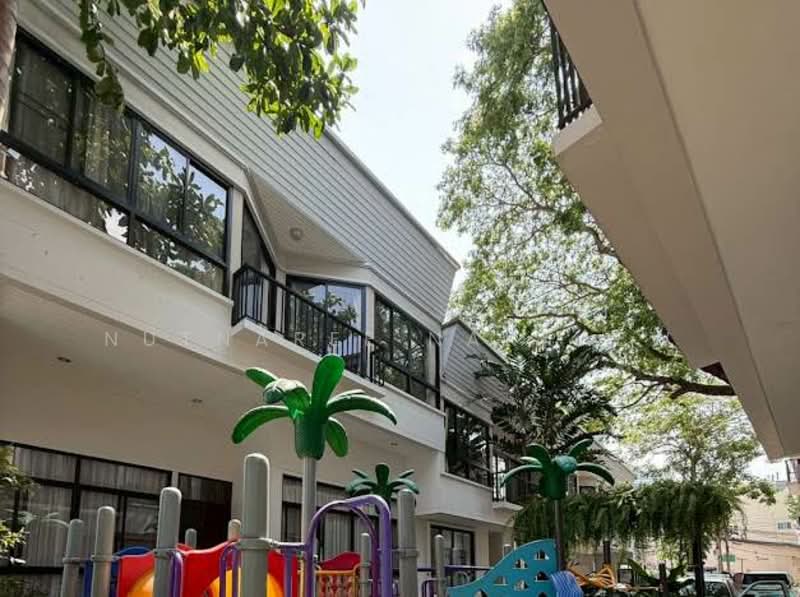 The Residences At Mandarin Oriental : เดอะ เรสซิเดนซ์ แอท แมนดาริน โอเรียนเต็ล, กรุงเทพ, 117 ถนนเจริญนคร, คลองต้นไทร, คลองสาน, กรุงเทพ, 112 ตร.ม., คอนโด ให้เช่า, โดย Nutnaree Nakkaew, 500299986 - DDproperty.com