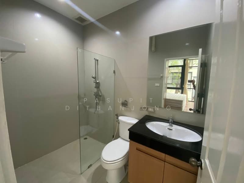Veranda Ville, Bangkok, Soi Sukhumvit 38, Phra Kanong, Khlong Toei, Bangkok, 3 Bedrooms, 350 sqm, Single Detached House For Rent, by Pasupit Ditbanjong, 500299995 - DDproperty.com