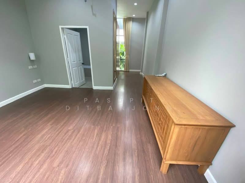 Veranda Ville, Bangkok, Soi Sukhumvit 38, Phra Kanong, Khlong Toei, Bangkok, 3 Bedrooms, 350 sqm, Single Detached House For Rent, by Pasupit Ditbanjong, 500299995 - DDproperty.com