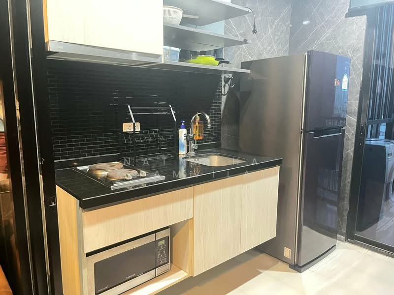 The Base Park East Sukhumvit 77, Bangkok, 99 Soi Pridi Banomyong 2, Phra Kanong Nua, Watthana, Bangkok, 1 Bedroom, 30 sqm, Condo For Rent, by Natnicha Khamvilai, 500300065 - DDproperty.com