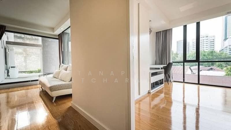 Condolette Light Convent, Bangkok, Soi Pipat 2 Silom Road, Silom, Bang Rak, Bangkok, 1 Bedroom, 47 sqm, Condo For Rent, by Tanapat Jitwatcharakomol, 500300072 - DDproperty.com