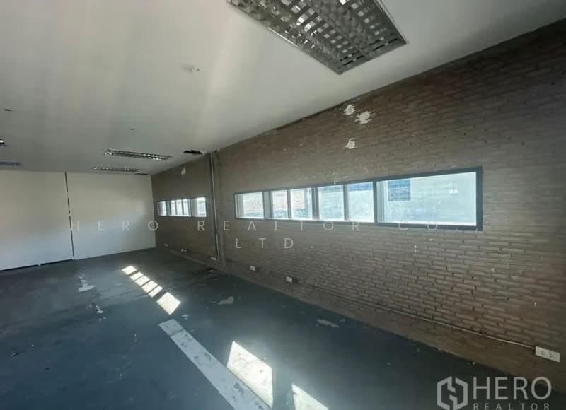 For Sale Warehouse 1,712 sqm in Thap Chang, Saphan Sung, Bangkok near ARL Thap Chang BR, Bangkok, Thap Chang, Saphan Sung, Bangkok, , 1,712 sqm, Warehouse/Factory For Rent, by Hero Realtor Co., Ltd., 500300093 - DDproperty.com