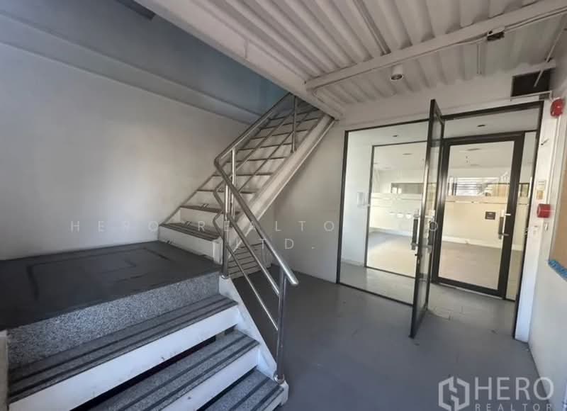 For Rent Warehouse in Thap Chang Bangkok near ARL Thap Chang BRE21012, กรุงเทพ, ทับช้าง, สะพานสูง, กรุงเทพ, 1,712 ตร.ม., โกดัง-โรงงาน ให้เช่า, โดย Hero Realtor Co., Ltd., 500300093 - DDproperty.com
