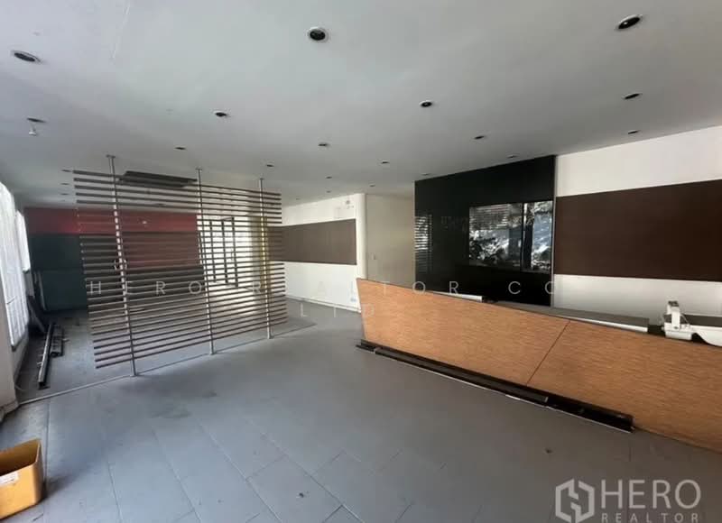 For Sale Warehouse 1,712 sqm in Thap Chang, Saphan Sung, Bangkok near ARL Thap Chang BR, Bangkok, Thap Chang, Saphan Sung, Bangkok, , 1,712 sqm, Warehouse/Factory For Rent, by Hero Realtor Co., Ltd., 500300093 - DDproperty.com