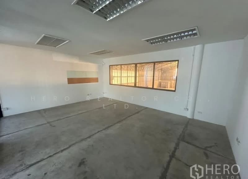 For Sale Warehouse 1,712 sqm in Thap Chang, Saphan Sung, Bangkok near ARL Thap Chang BR, Bangkok, Thap Chang, Saphan Sung, Bangkok, , 1,712 sqm, Warehouse/Factory For Rent, by Hero Realtor Co., Ltd., 500300093 - DDproperty.com