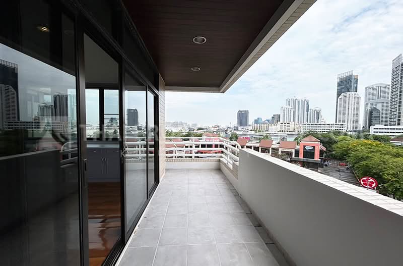 Ruamsuk Condominium, Bangkok, 12 Soi Athakravi, Khong Tan, Khlong Toei, Bangkok, 3 Bedrooms, 340 sqm, Condo For Rent, by Khun Nita, 500300136 - DDproperty.com