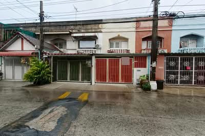ขาย - Baan Preecha 10, กรุงเทพ