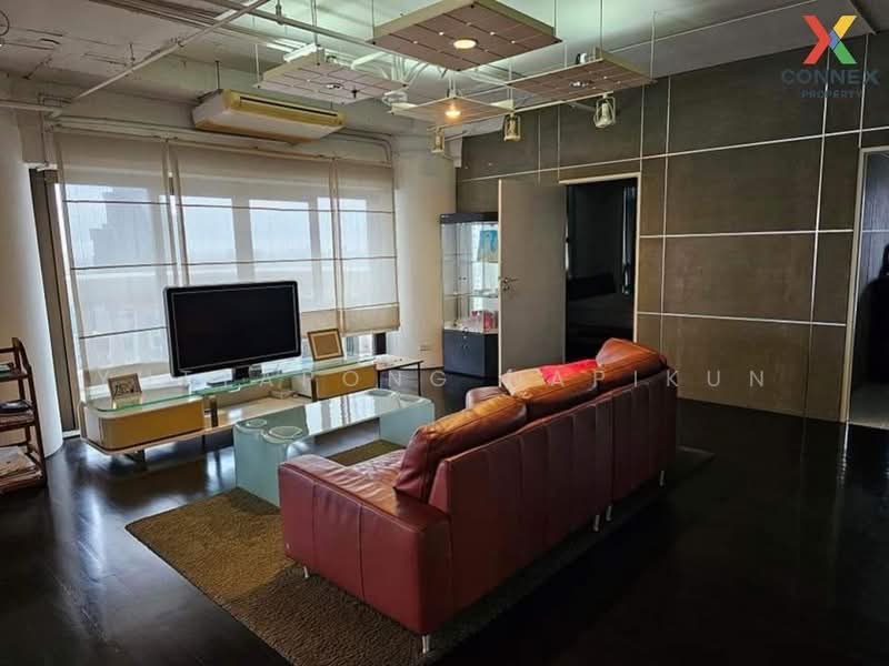 State Tower, Bangkok, 1055 Silom Road, Silom, Bang Rak, Bangkok, 2 Bedrooms, 174 sqm, Condo For Sale, by Yuttapong Napikun, 500300143 - DDproperty.com