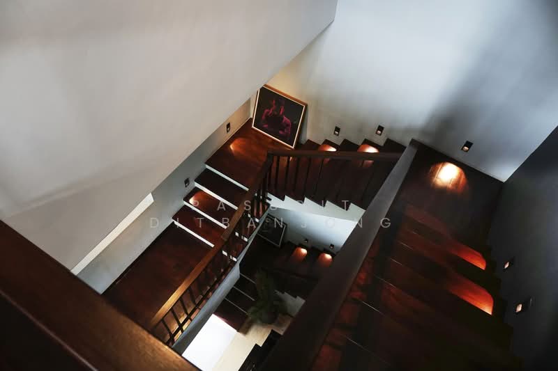 3-BR House, Bangkok, Phra Kanong Nua, Watthana, Bangkok, 3 Bedrooms, 350 sqm, Single Detached House For Rent, by Pasupit Ditbanjong, 500300150 - DDproperty.com