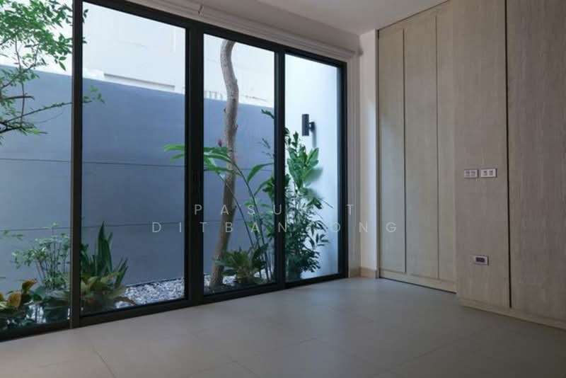 3-BR House, Bangkok, Khlong Tan Nua, Watthana, Bangkok, 3 Bedrooms, 220 sqm, Single Detached House For Rent, by Pasupit Ditbanjong, 500300155 - DDproperty.com