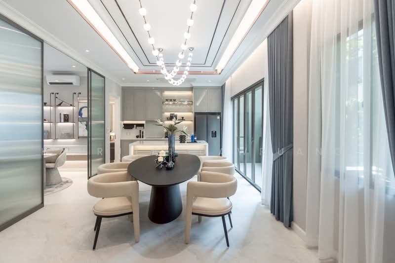 Lavista Prestige Village Ekkamai 10, Bangkok, ﻿Soi Sukhumvit 63, Phra Kanong Nua, Watthana, Bangkok, 4 Bedrooms, 430 sqm, Single Detached House For Sale, by Kanrutai Dawruang, 500300166 - DDproperty.com