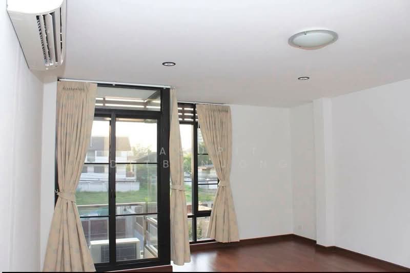 4-BR Townhouse, Bangkok, Samsen Nai, Phaya Thai, Bangkok, 4 Bedrooms, 325 sqm, Townhouse For Rent, by Pasupit Ditbanjong, 500300174 - DDproperty.com