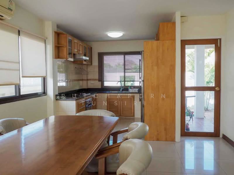 บ้านให้เช่า – ใกล้โรงเรียนนานาชาติ Meritton British ค่าเช่า 38,000 บาท / เดือน รหัสทรัพย์ No.9H1049, Chiang Mai, Nong Kwai, Hang Dong, Chiang Mai, 3 Bedrooms, 150 sqm, Single Detached House For Rent, by Rutchaporn Tunsiri, 500300179 - DDproperty.com